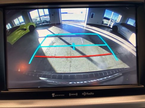 Used 2018 Toyota Highlander AWD V6 image 18