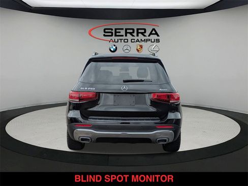 Used 2022 Mercedes-Benz GLB 250 4MATIC image 13