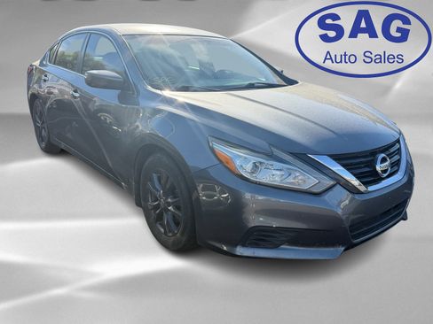 Used 2018 Nissan Altima 2.5 S w/ S Convenience Package image 2