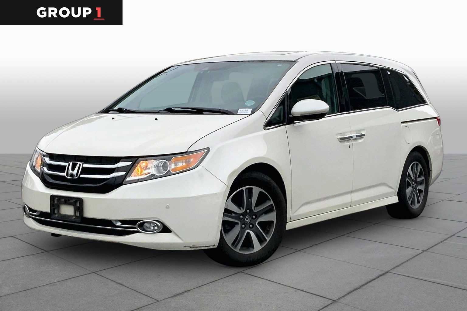 Used 2016 Honda Odyssey Touring image 1