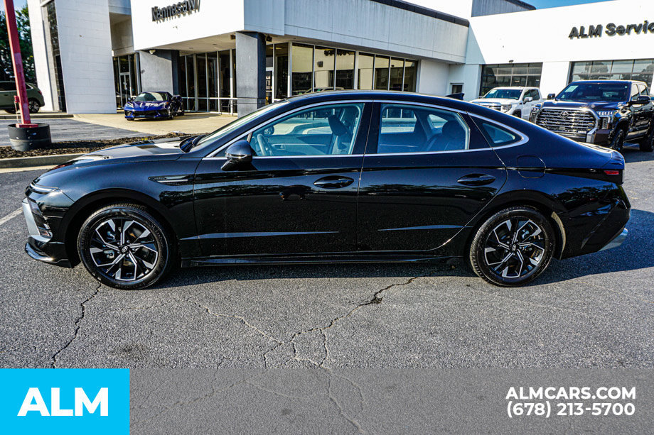 Used 2025 Hyundai Sonata SEL FWD image 6