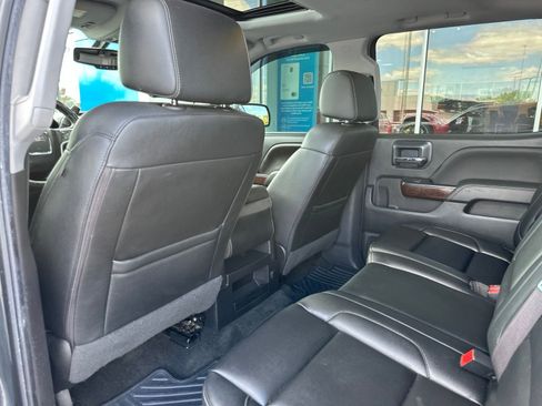 Used 2017 GMC Sierra 1500 SLT w/ SLT Premium Package AWD/4WD image 14