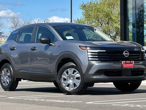 Certified 2025 Nissan Kicks S image 2