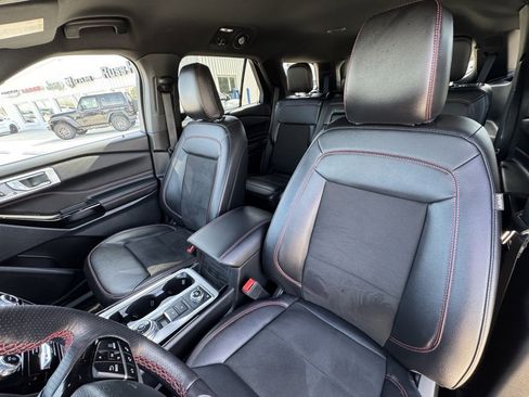 Used 2023 Ford Explorer ST-Line image 20