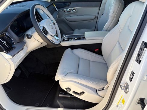 New 2026 Volvo XC90 T8 Ultra w/ Protection Package Premier image 19