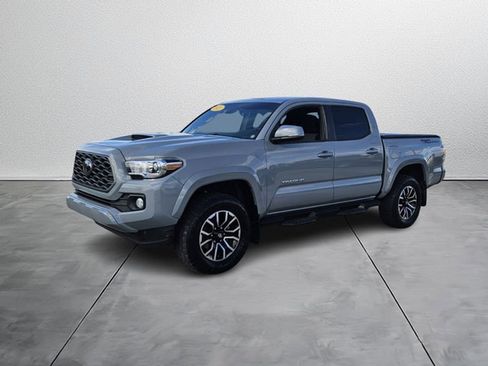 Used 2021 Toyota Tacoma TRD Sport image 2