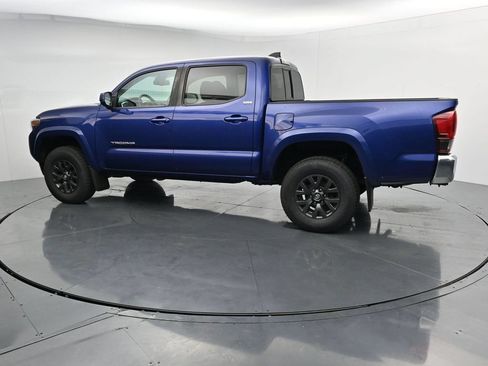 Used 2022 Toyota Tacoma SR5 AWD/4WD image 5