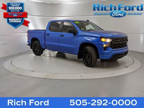 Used 2025 Chevrolet Silverado 1500 Custom image 1