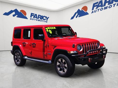 Used 2020 Jeep Wrangler Unlimited Sahara w/ Dual Top Group AWD/4WD image 3