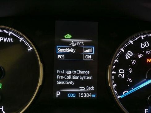 Used 2022 Toyota RAV4 LE image 36