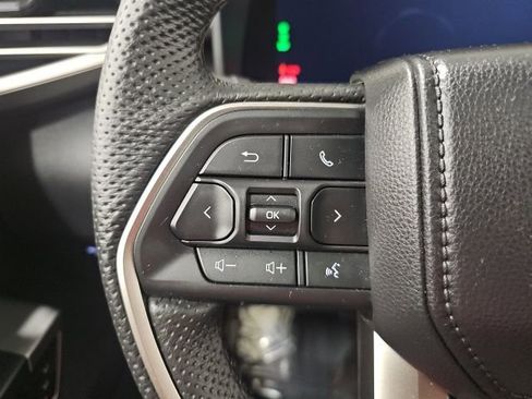 Used 2026 Toyota Tundra Limited AWD/4WD image 18