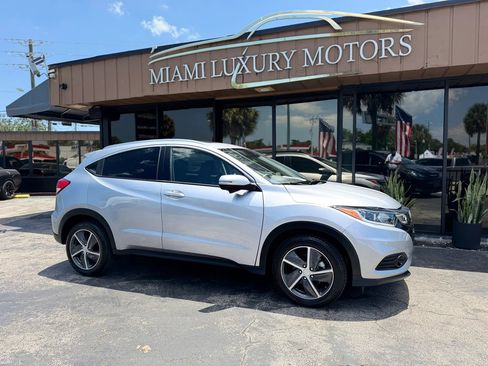 Used 2022 Honda HR-V EX image 1