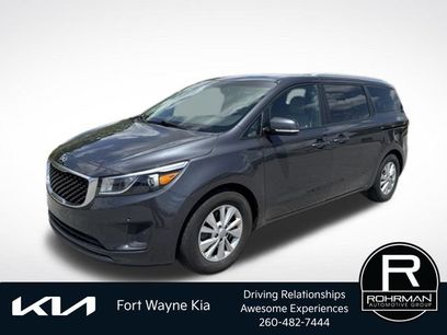 Used 2017 Kia Sedona LX w/ LX Essentials Premium Package