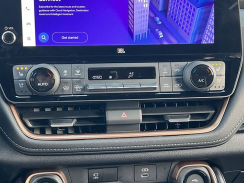 Used 2024 Toyota Grand Highlander AWD Hybrid image 19