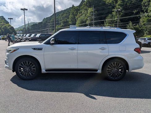 Used 2023 INFINITI QX80 Sensory w/ Cargo Package AWD/4WD image 6