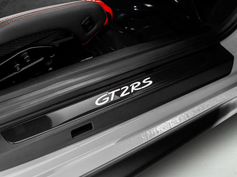 Used 2018 Porsche 911 GT2 RS w/ Weissach Package image 36