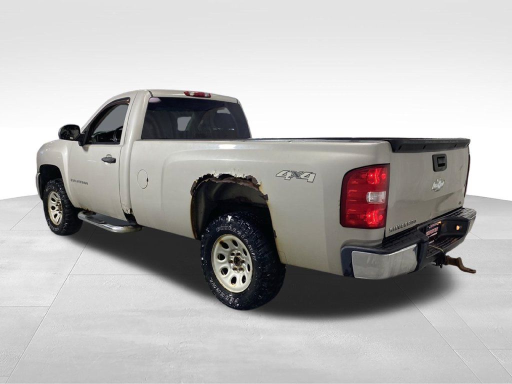 Used 2008 Chevrolet Silverado 1500 W/T w/ LS Package AWD/4WD image 7