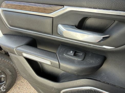 Used 2020 RAM 1500 Laramie RWD image 13