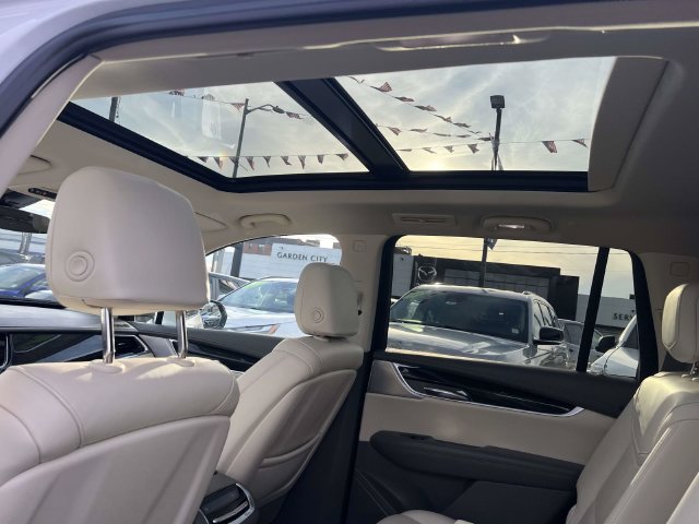 Used 2023 Cadillac XT6 Premium Luxury AWD/4WD image 15