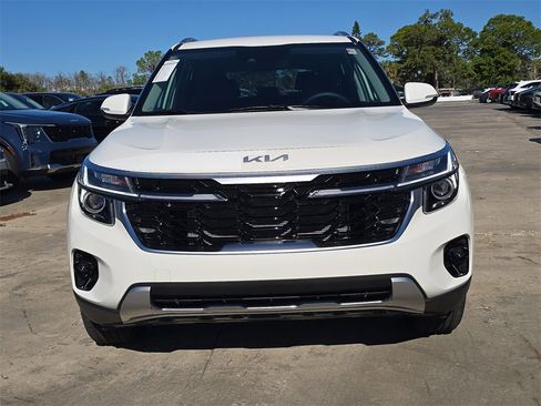 New 2026 Kia Seltos EX image 3