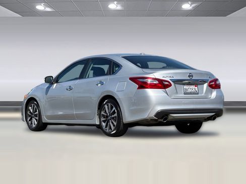 Used 2017 Nissan Altima 2.5 SL image 7
