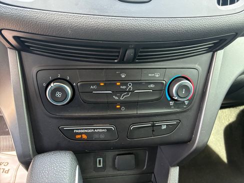 Used 2018 Ford Escape SE image 23