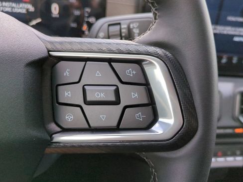 Used 2025 Ford Mustang Coupe RWD image 28