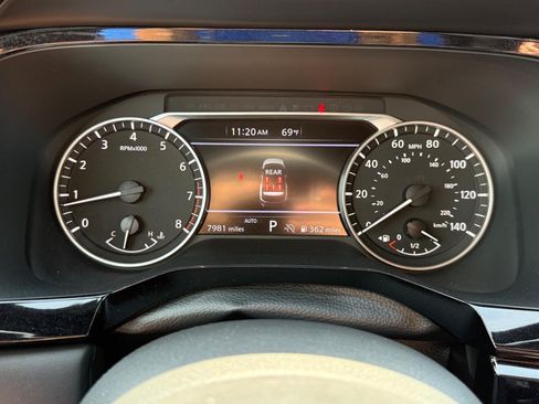 Used 2025 Nissan Pathfinder Rock Creek AWD/4WD image 22