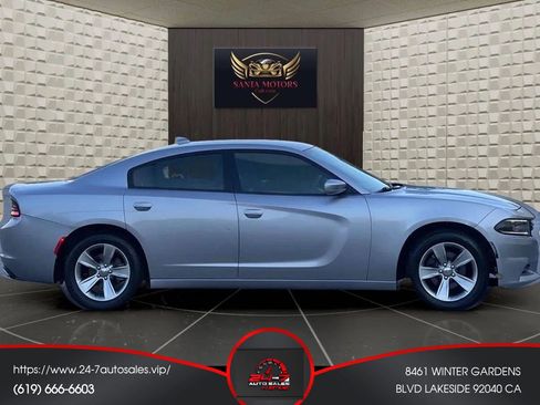 Used 2016 Dodge Charger SXT w/ Driver Confidence Group RWD image 4