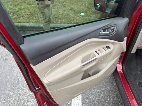 Used 2014 Ford Escape Titanium w/ Equipment Group 401A image 7