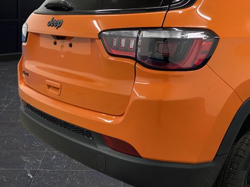 New 2026 Jeep Compass Latitude w/ Sun and Sound Group AWD/4WD image 34