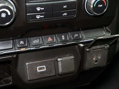 Used 2020 Chevrolet Silverado 1500 Custom w/ Custom Value Package image 20