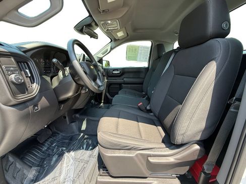 Used 2025 Chevrolet Silverado 1500 W/T RWD image 9