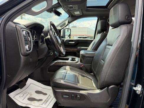 Used 2022 GMC Sierra 2500 Denali w/ Denali Ultimate Package image 10