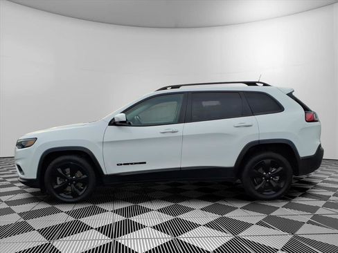 Used 2020 Jeep Cherokee Latitude Plus image 8