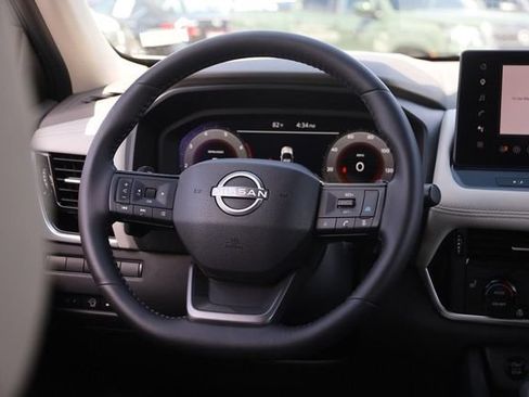 Certified 2025 Nissan Rogue SL w/ SL Premium Package FWD image 24