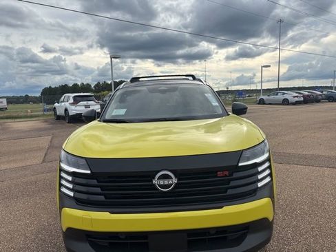 New 2026 Nissan Kicks SR image 6