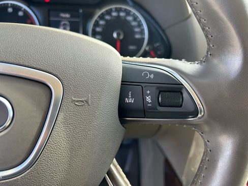 Used 2017 Audi Q5 2.0T Premium image 12