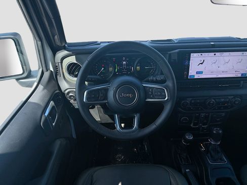 Used 2024 Jeep Wrangler High Altitude AWD/4WD image 17