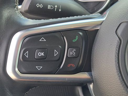 Used 2020 Jeep Gladiator Overland image 26