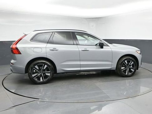 New 2026 Volvo XC60 B5 Core w/ Climate Package AWD/4WD image 9