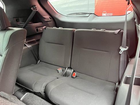 Used 2022 Mitsubishi Outlander ES AWD/4WD image 14