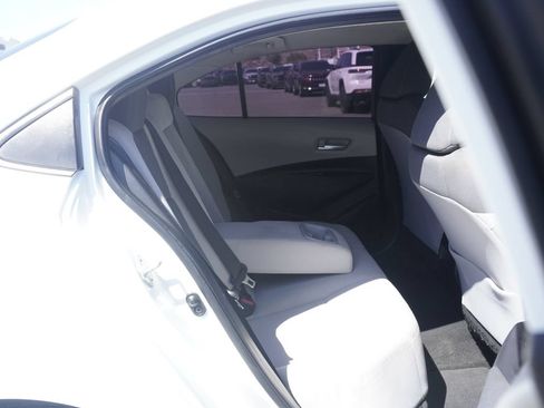 Used 2020 Toyota Corolla LE w/ Carpet Mat Package (TMS) FWD image 27