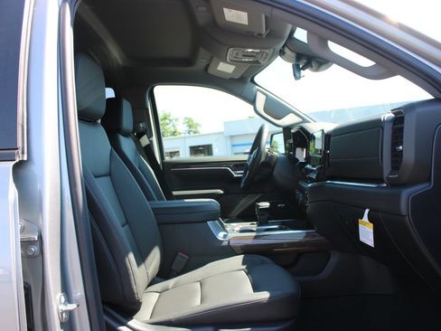 New 2026 Chevrolet Silverado 1500 RST w/ Safety Package AWD/4WD image 30