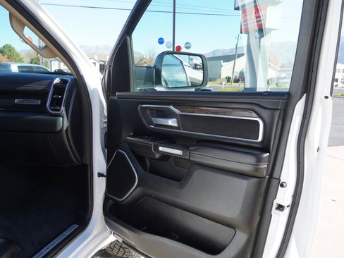 Used 2020 RAM 1500 Laramie w/ Off Road Group image 23