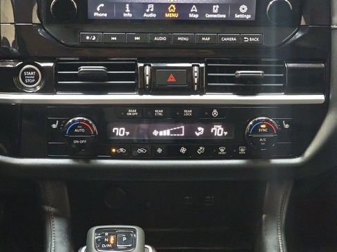 Used 2023 Nissan Pathfinder SL image 21