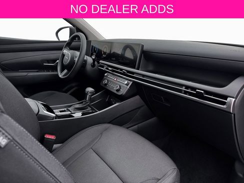 New 2026 Hyundai Tucson SE image 19