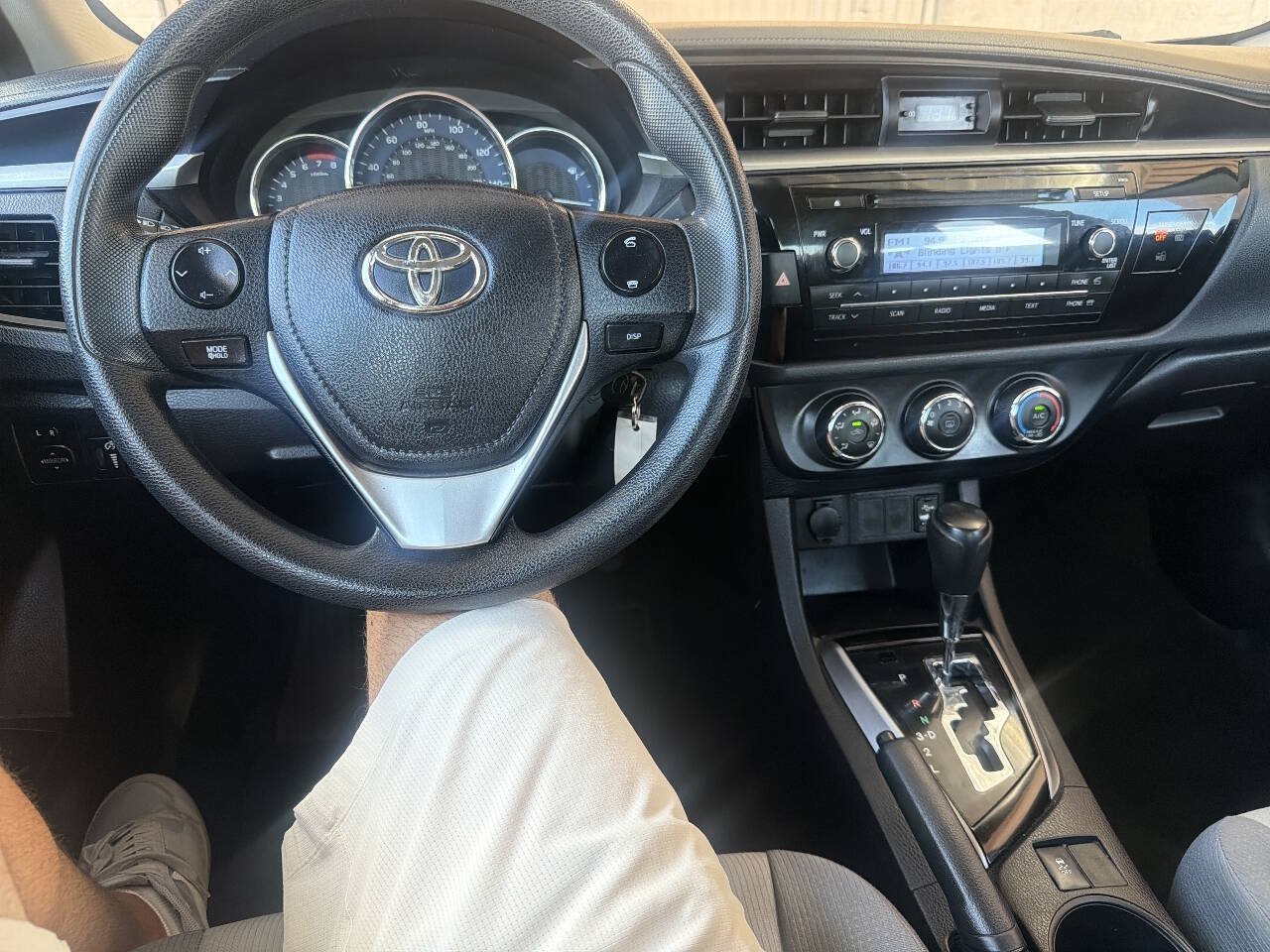 Used 2014 Toyota Corolla L FWD image 13