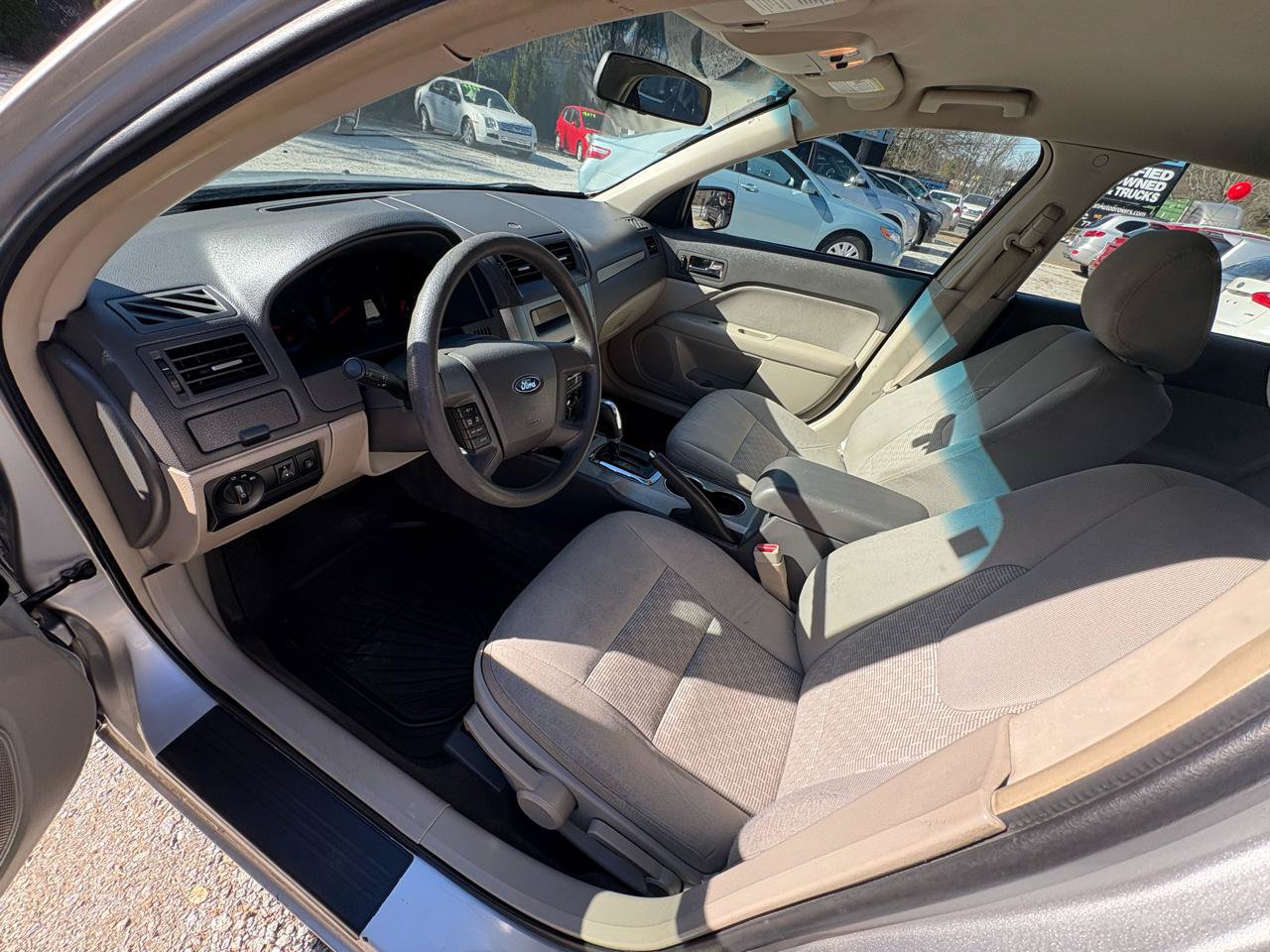 Used 2011 Ford Fusion S FWD image 8