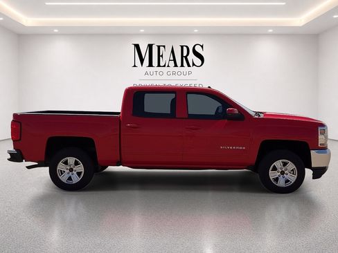 Used 2018 Chevrolet Silverado 1500 LT RWD image 3